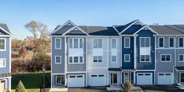 17 Raritan Cove