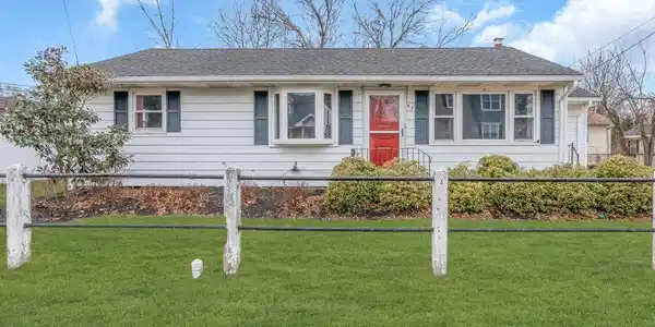 63 Waackaack Avenue