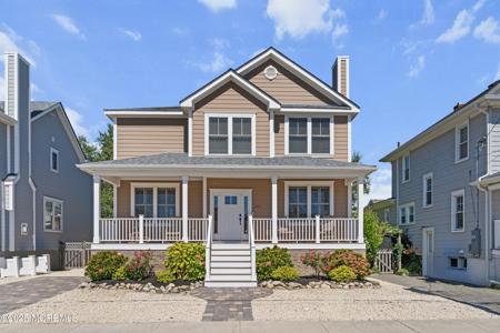 225 4th Street