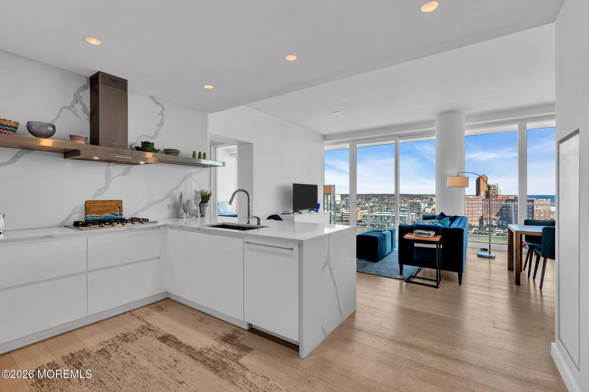 Image 2: 2-web-or-mls-DSC08339
