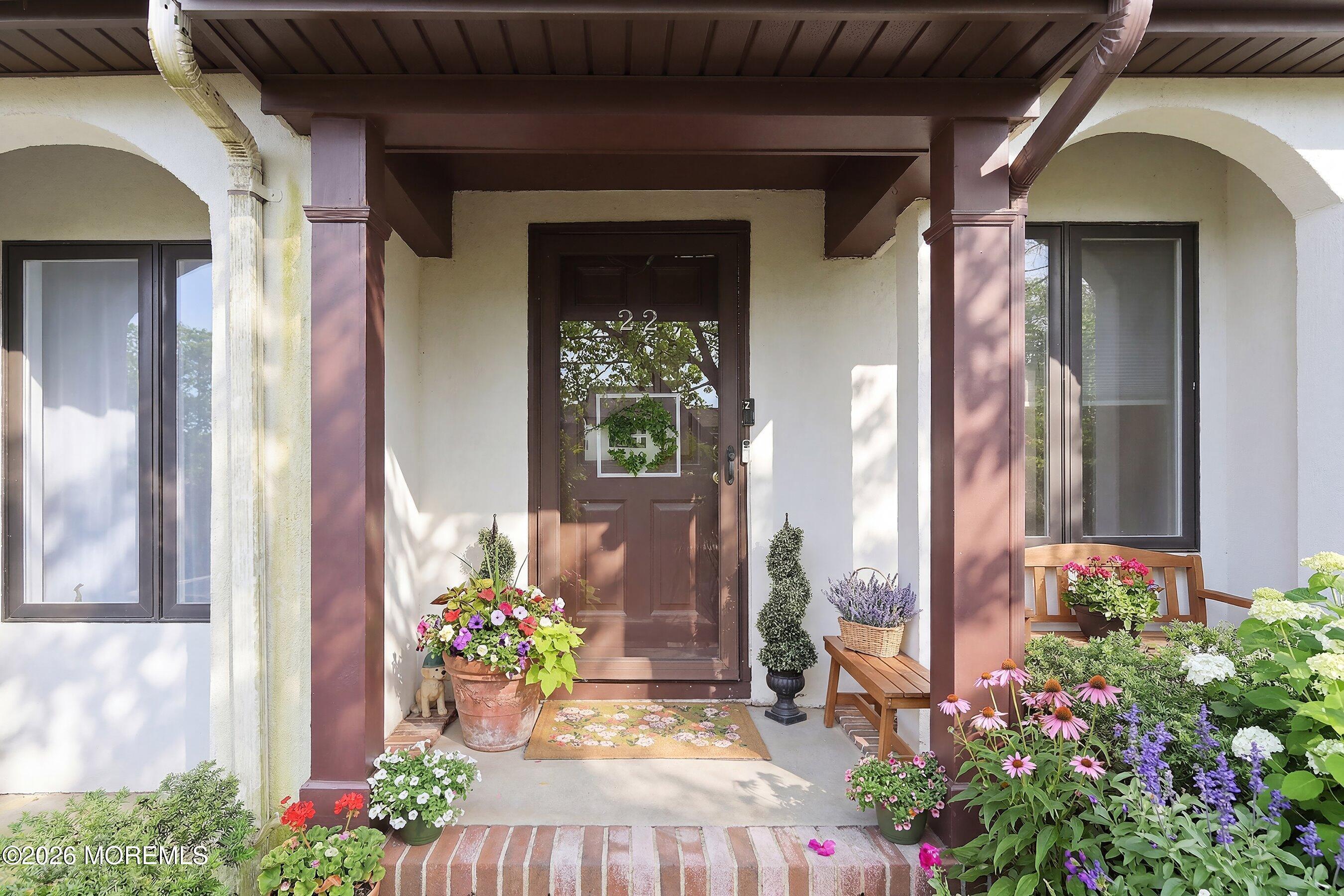 Image 2: 08-Front Entrance 2 Virtual Summer optio