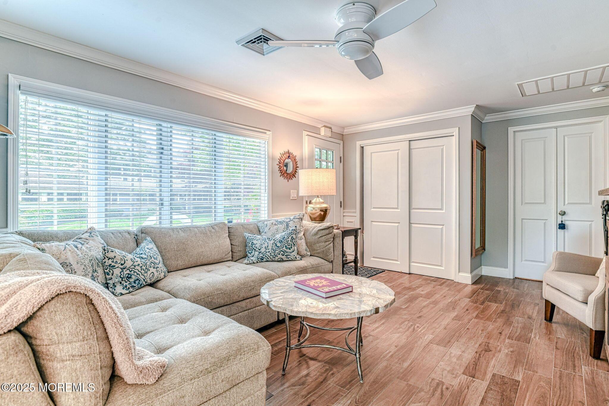Image 2: Living Room