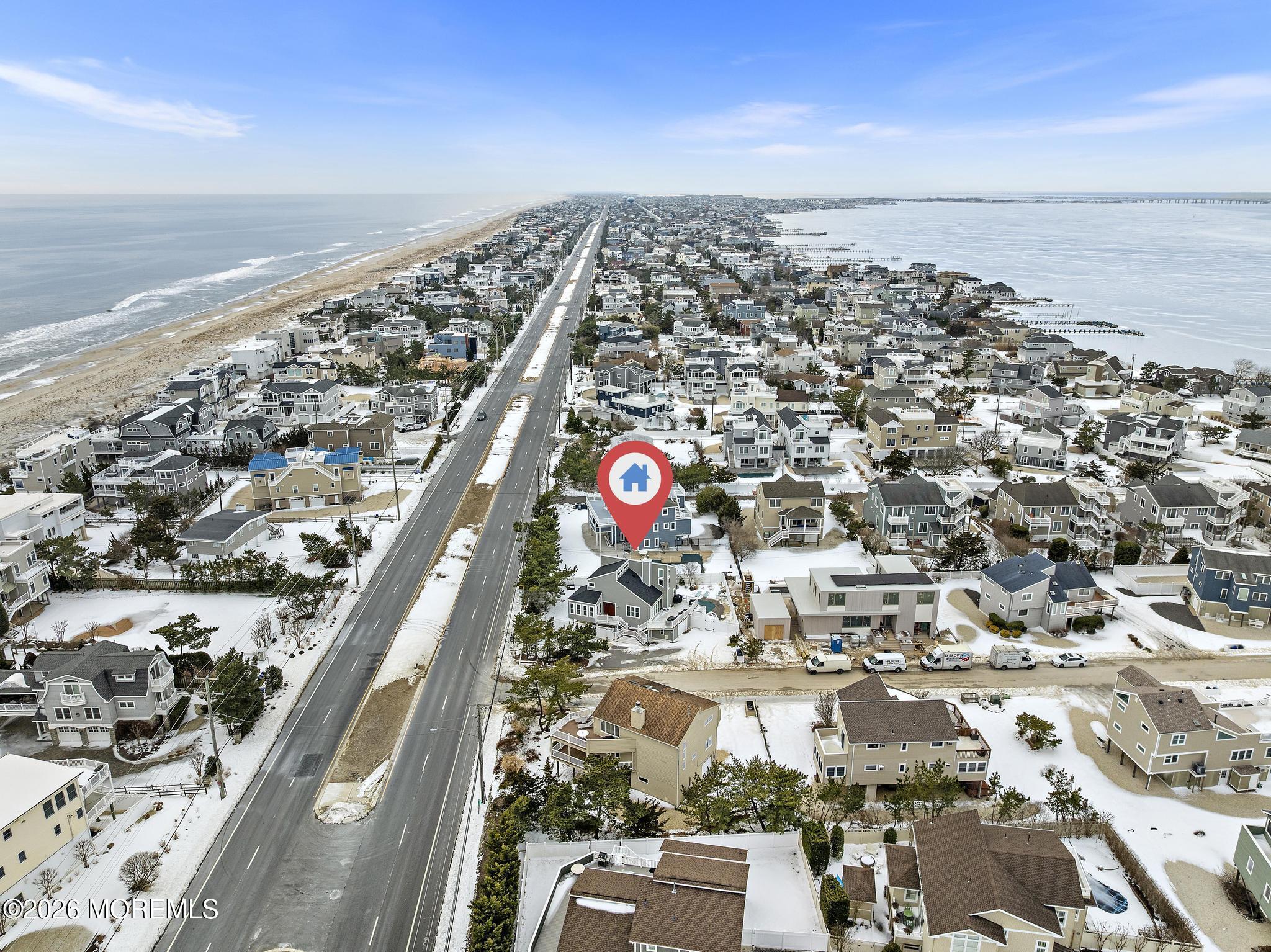 Image 2: 1100A Long Beach Blvd (5)