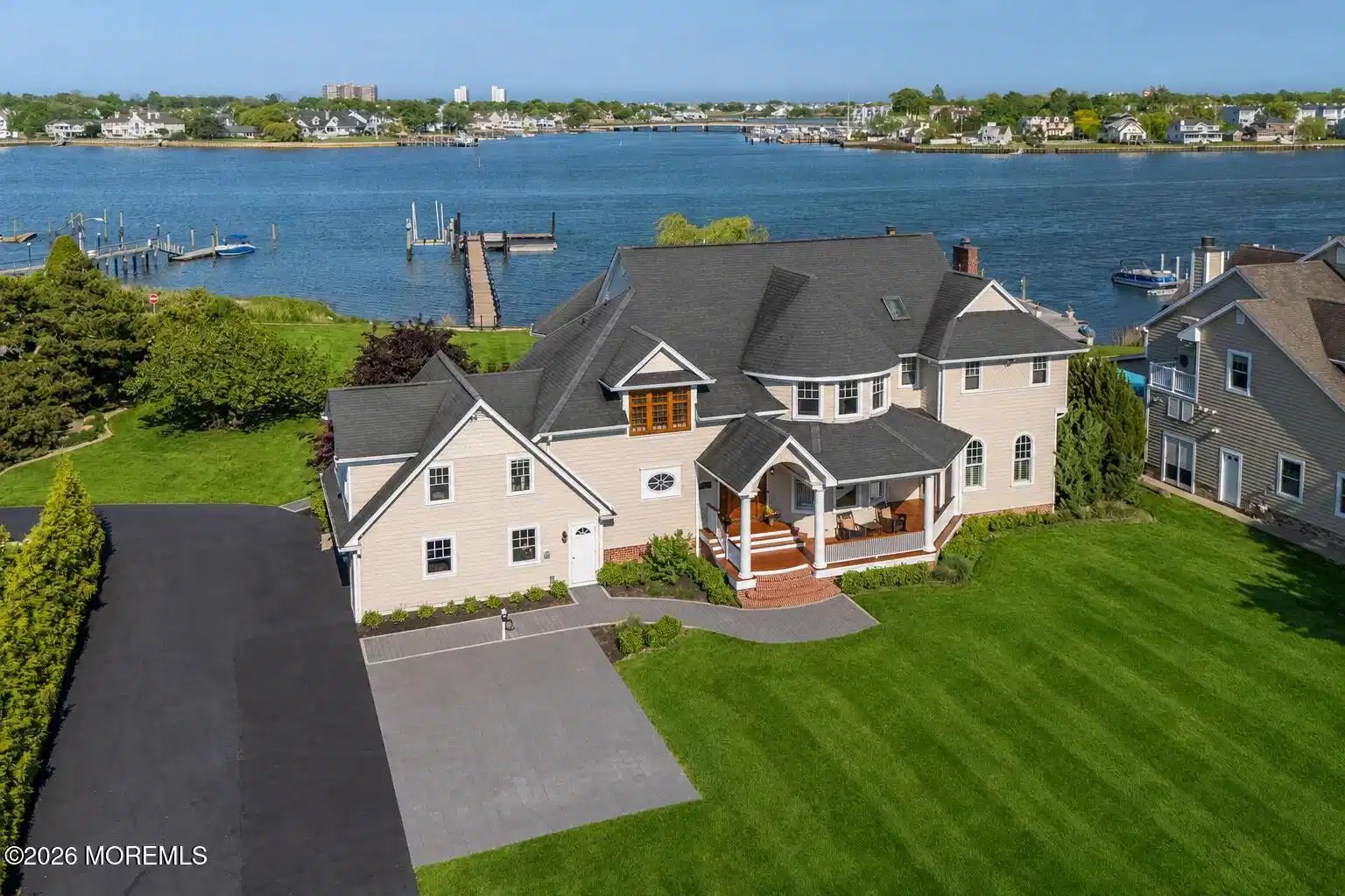 Image 1: 229 Comanche Drive