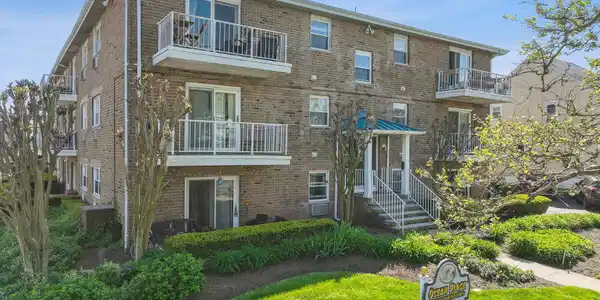 300 7th Avenue Unit 14