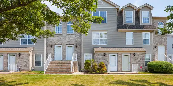 205 Sixth Avenue Unit 3
