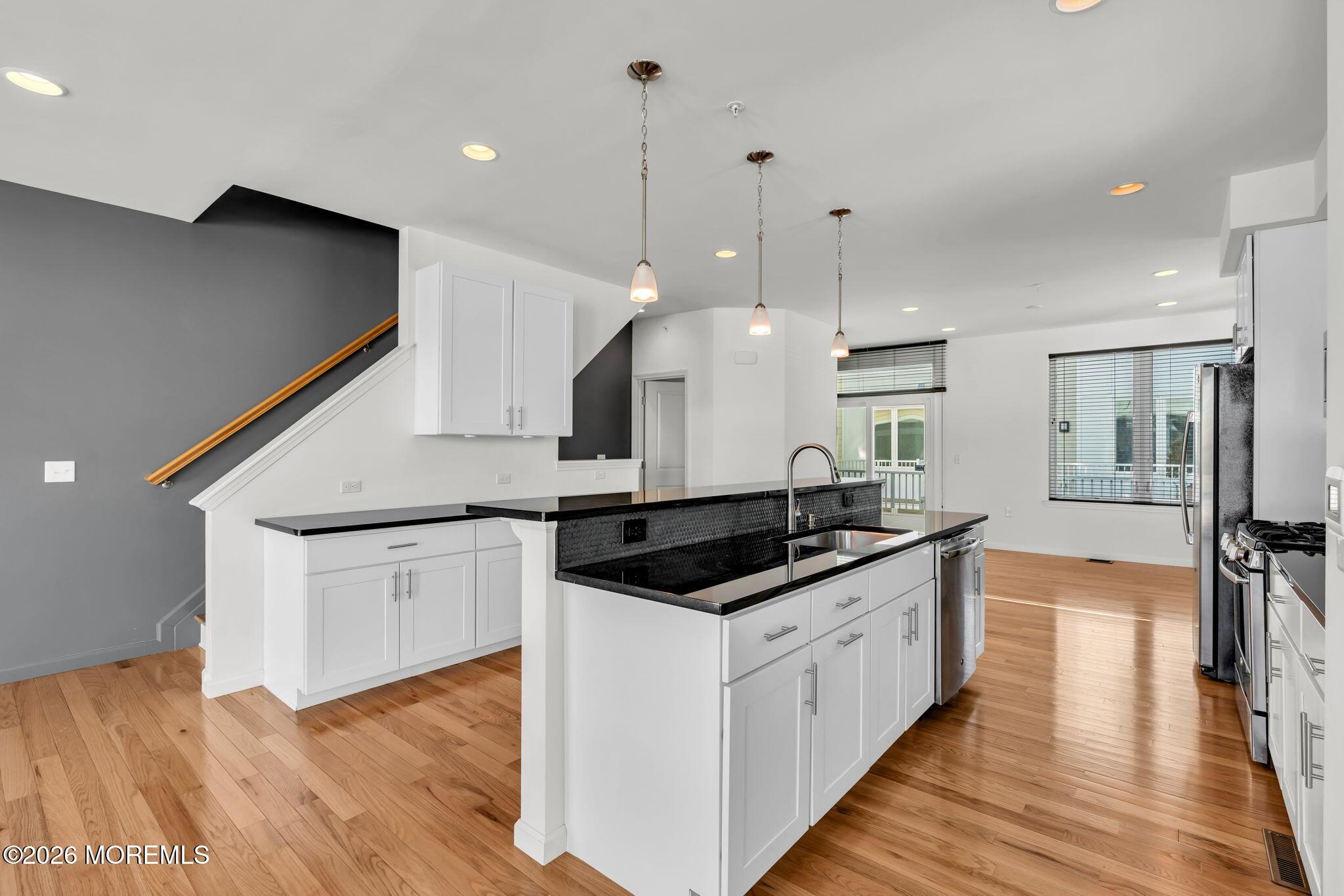 Image 2: 14-web-or-mls-DSC00843