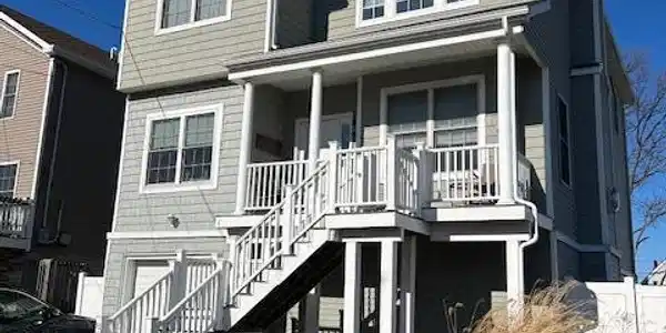 827 2nd Street