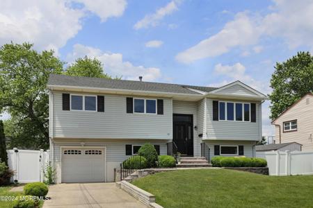 12 Magnolia Avenue