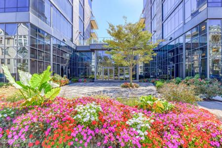 30 Melrose Terrace Unit #303