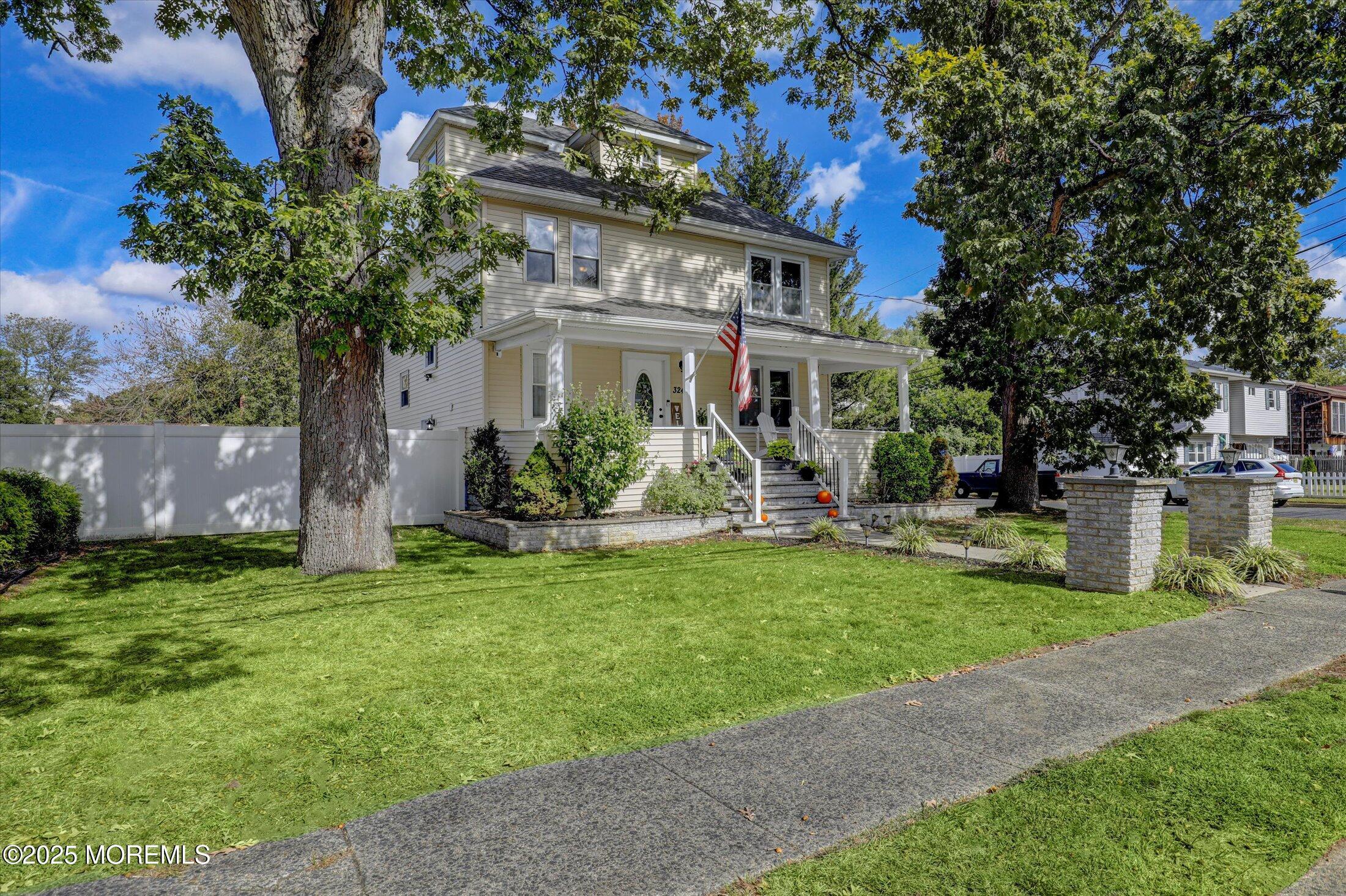 Image 3: Front of Home