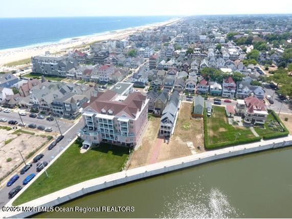Image 4: 25 Lake and 22 Seaview 6