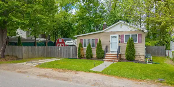 260 Greenwood Drive