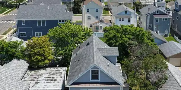 1902 Snyder Avenue