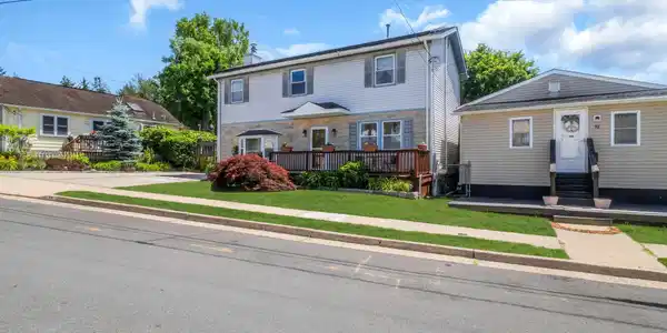 Image 3: 16-web-or-mls-DSC04317-1