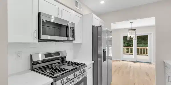 Image 3: 51-web-or-mls-DSC09067