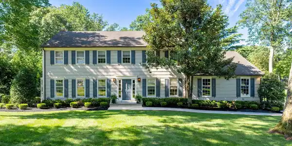 14 Circle Drive