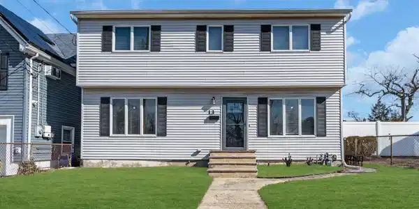 13 Therese Avenue
