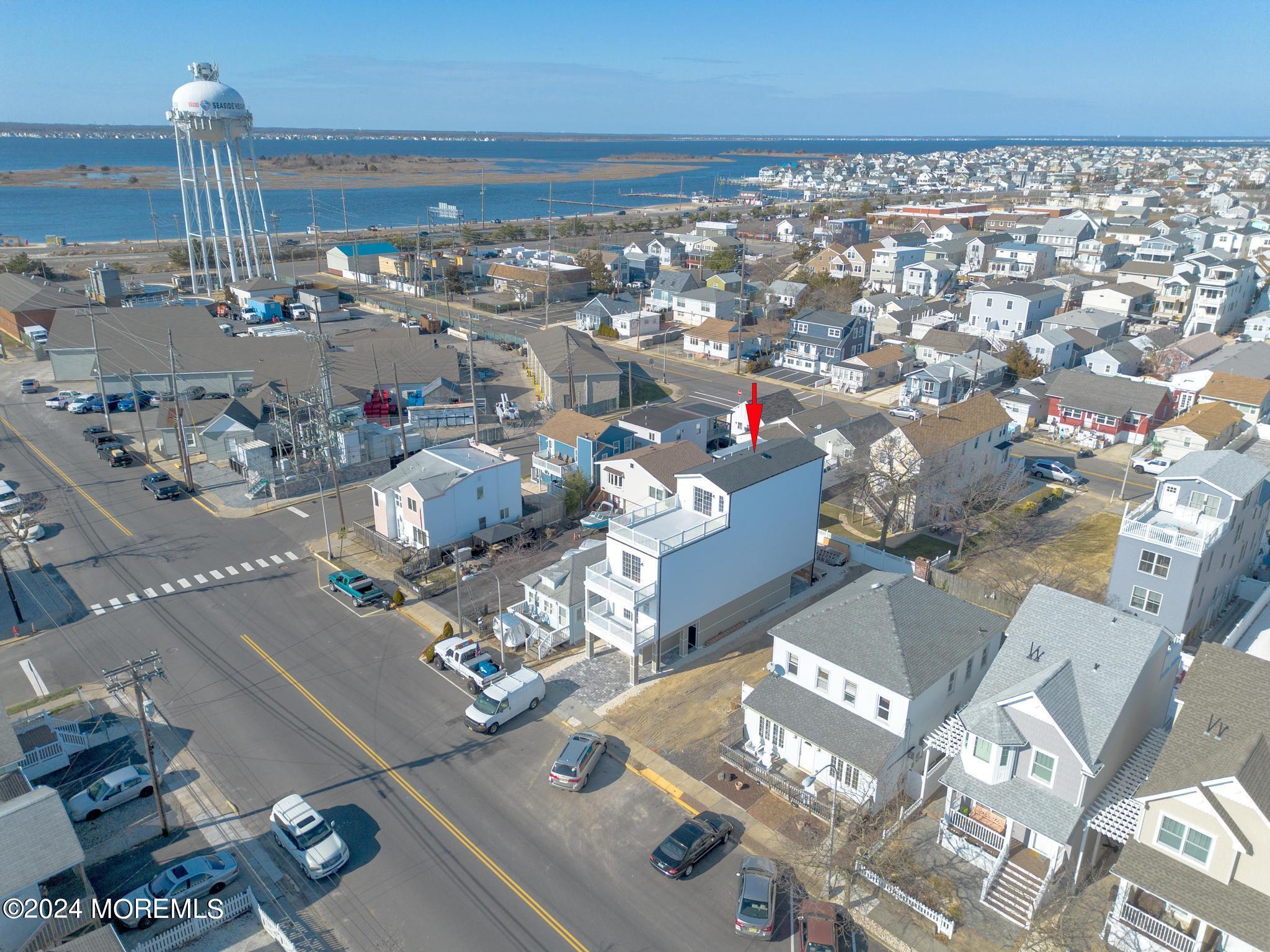 Image 4: 244 Grant (54)