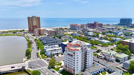 400 Deal Lake Drive Unit 3J