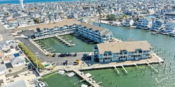 1919 S Bay Boulevard Unit B37