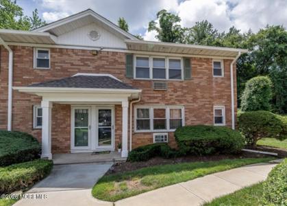 96 East Avenue unit 82