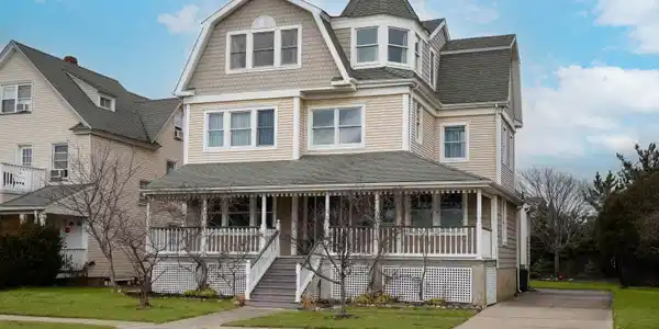 110 4th Avenue