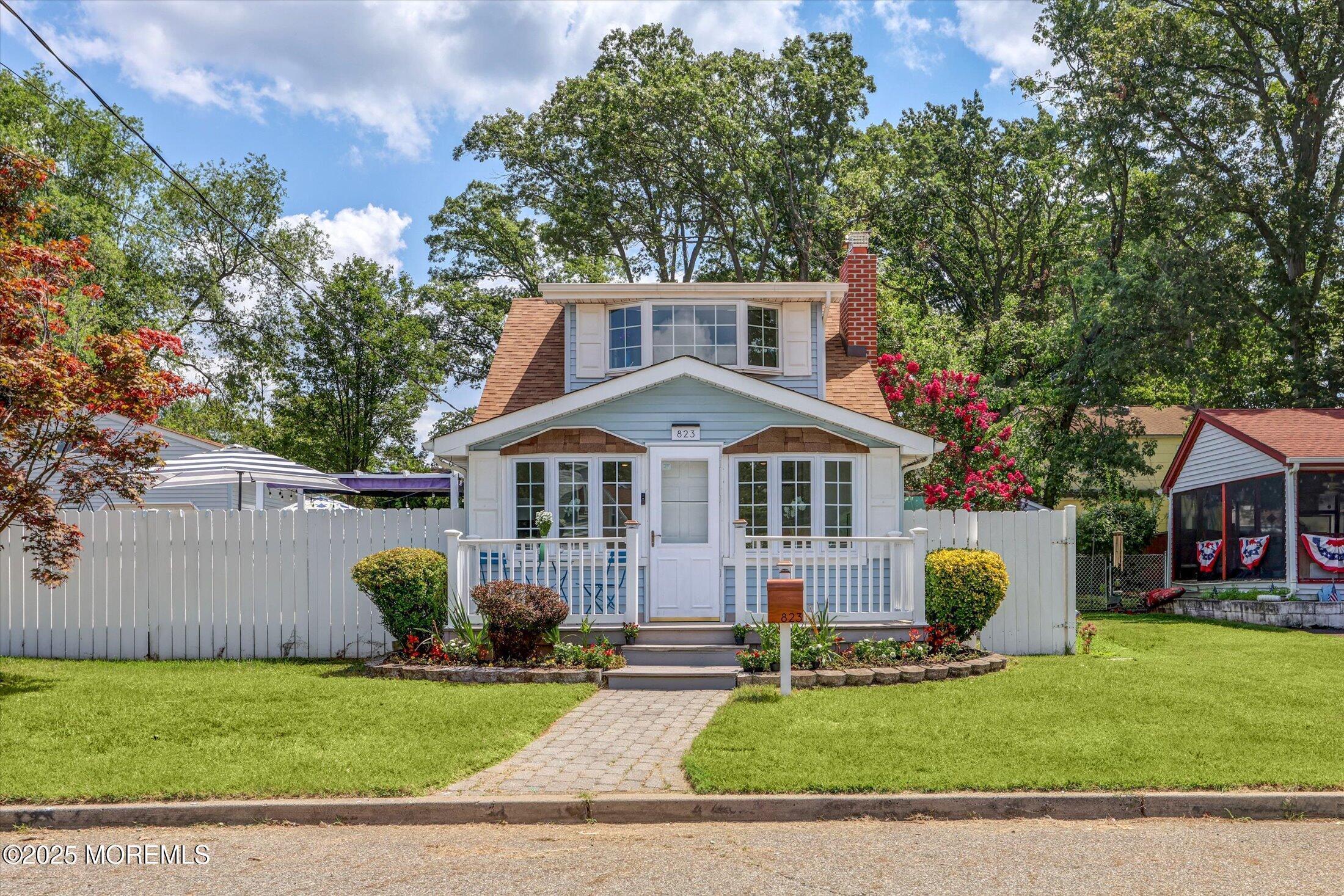Image 1: Front of Home
