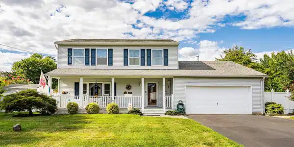 7 Spring Lake Avenue