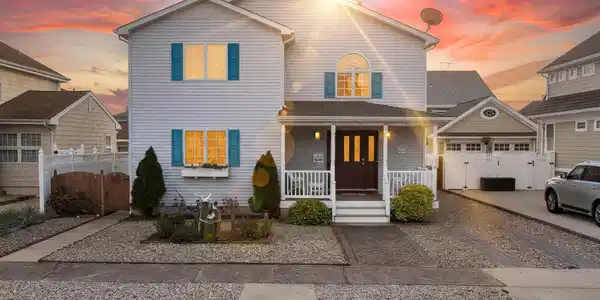 16 Brown Avenue