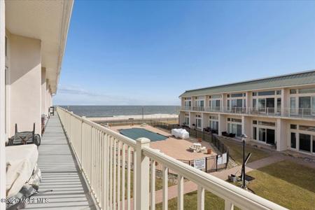 448 Ocean Avenue N Unit 8B
