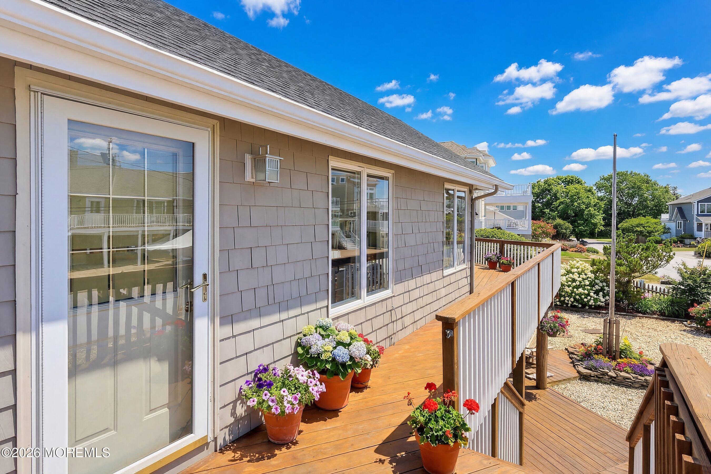 Image 4: 06-Front Entrance Virtual Summer