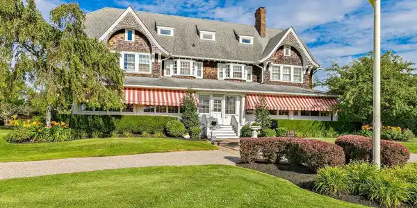 67 River Avenue