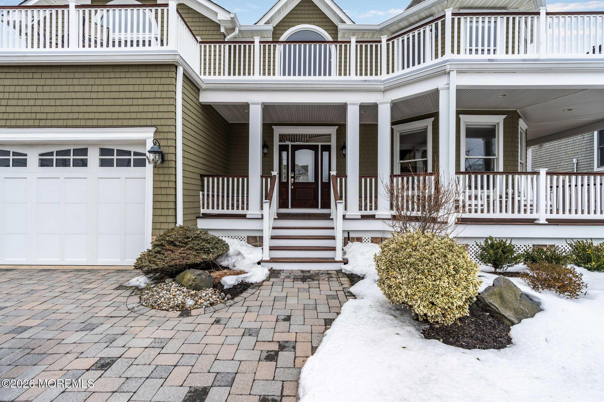 Image 2: Front Exterior