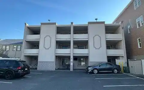 45 Sampson Avenue Unit 4