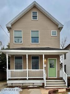 9 Locust Avenue