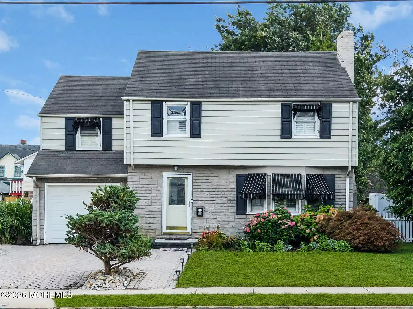 Image 1: 806 trenton front of house