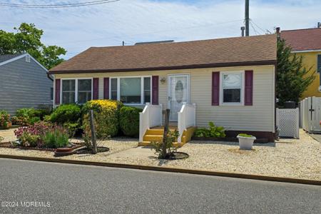137 S Bayside Road