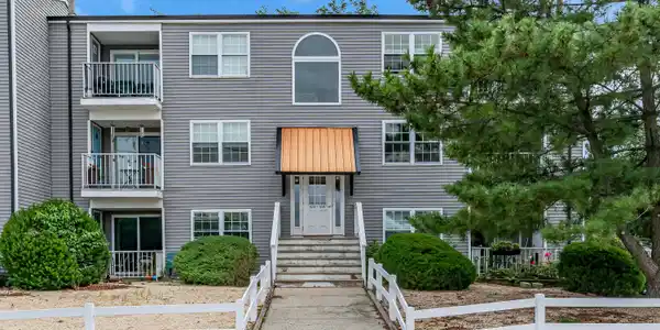 432 Beachway Avenue Unit 6B