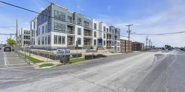 215 2nd Avenue Unit 102