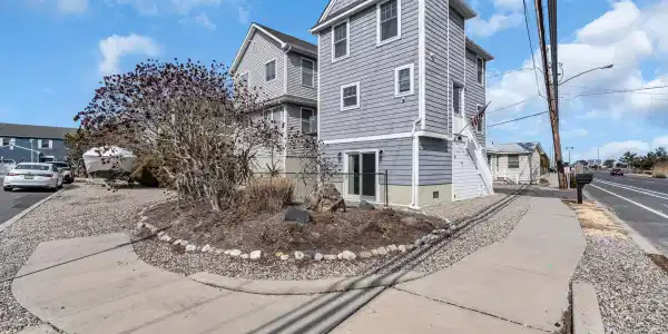 7 Marion Street