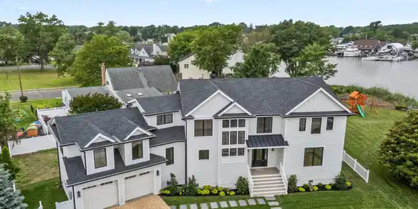 24 Baruch Drive