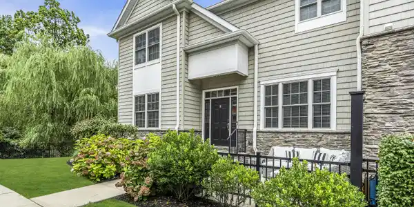8 Carriage Gate Drive