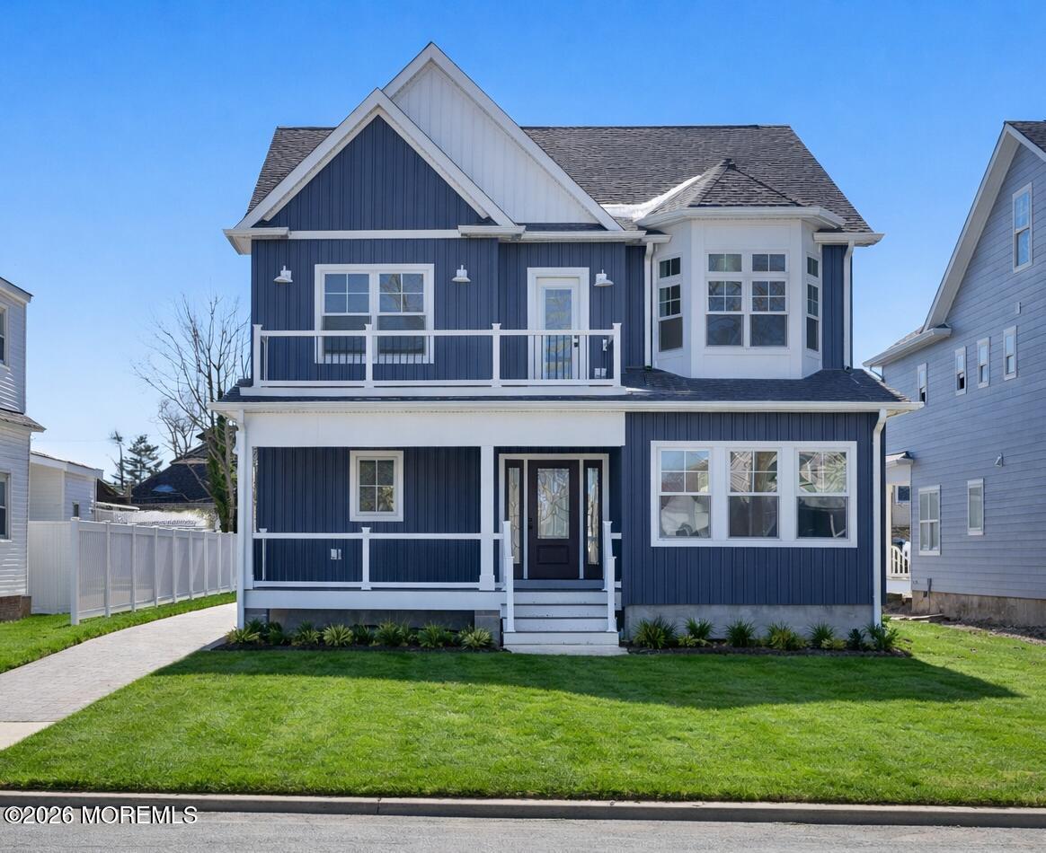 Image 1: Charming colonial-style home in daylight
