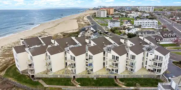 477 Ocean Avenue N Unit H2