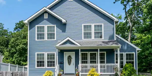 402 W Prospect Avenue
