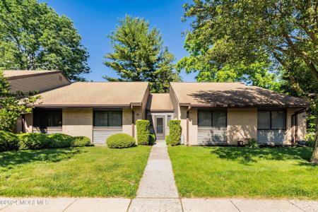 14 Danbury Court