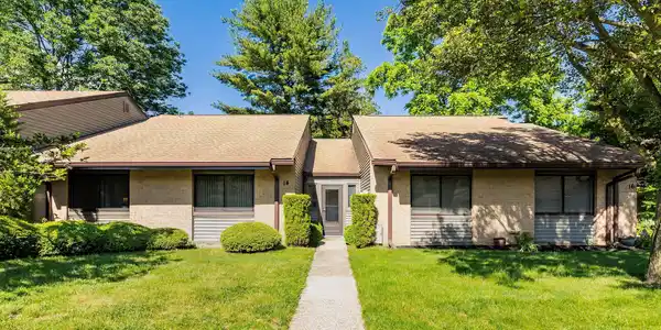 14 Danbury Court