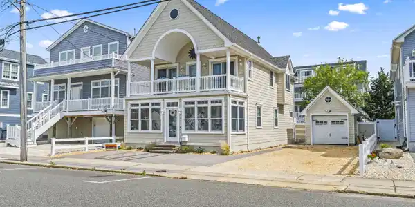 16 5th Avenue