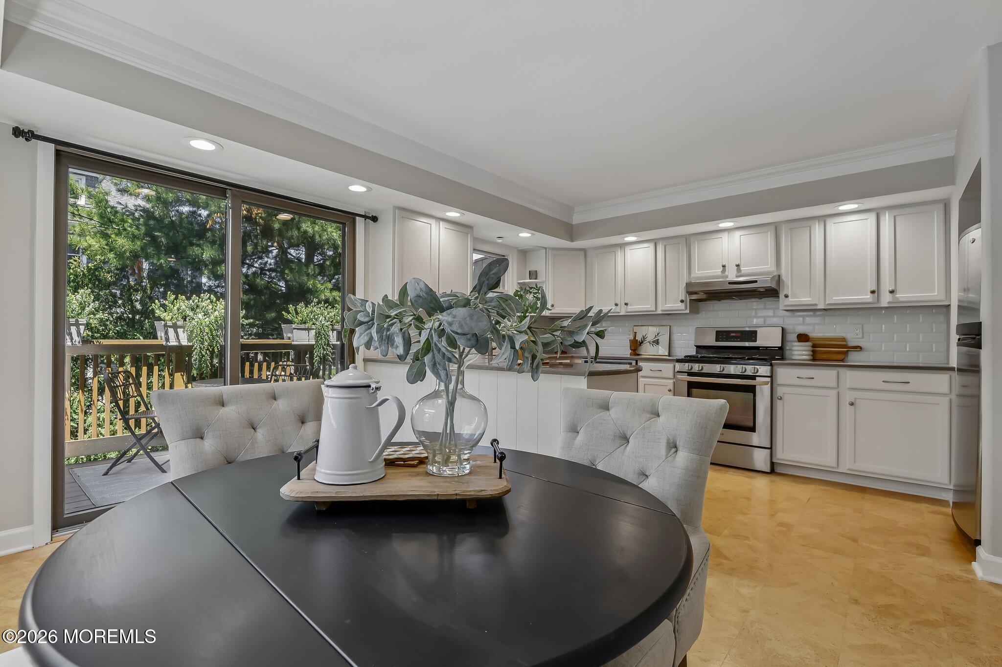 Image 3: 13-web-or-mls-Marina Dr 18-S0907-014